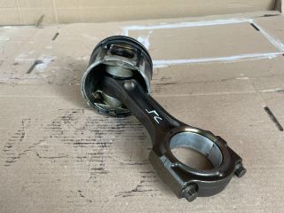 bontott MAZDA 5 Dugattyú és Hajtókar