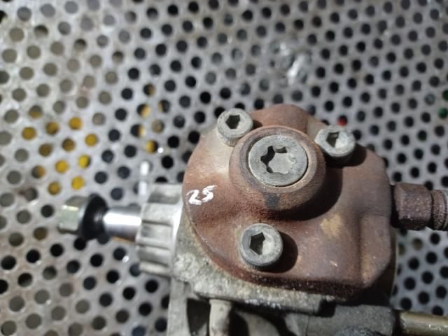 bontott MAZDA 5 Nagynyomású Szivattyú