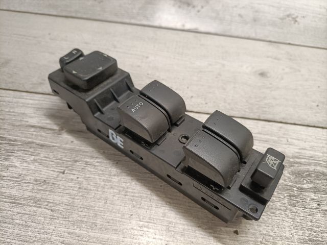 bontott MAZDA 5 Ablakemelő és Tükör Kapcsoló