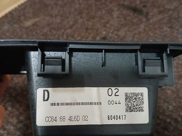 bontott MAZDA 5 Ablakemelő Kapcsoló Négyes / Kettes