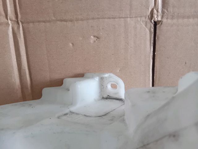 bontott MAZDA 5 Ablakmosó Tartály