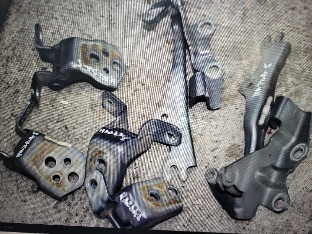 bontott MAZDA 5 Ajtó Zsanér (Pozíciófüggetlen)