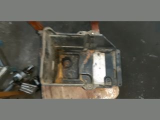 bontott MAZDA 5 Akkumulátor Tartó