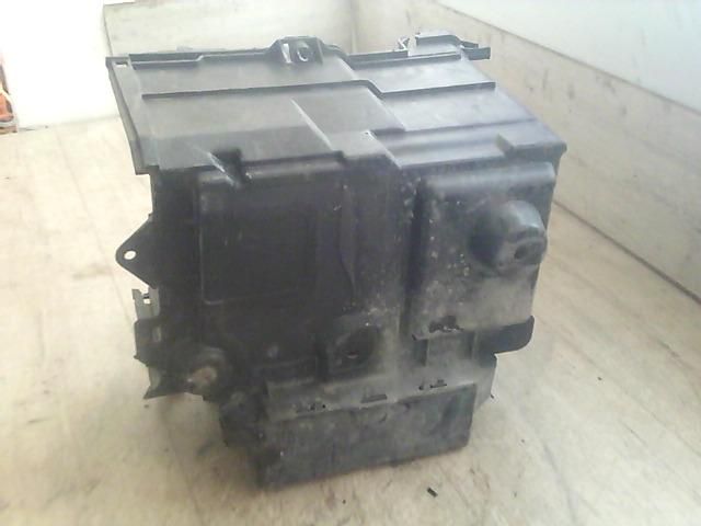 bontott MAZDA 5 Akkumulátor Tartó