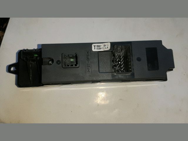 bontott MAZDA 5 Bal első Ablakemelő Kapcsoló