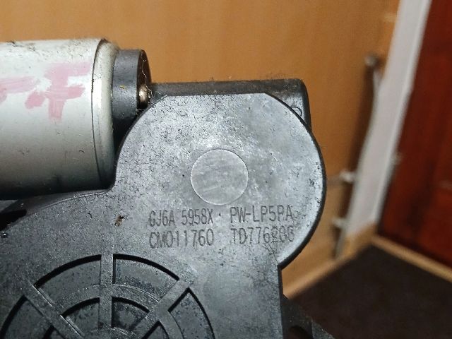 bontott MAZDA 5 Bal első Ablakemelő Motor