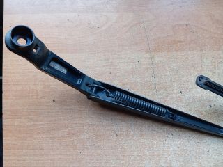 bontott MAZDA 5 Bal első Ablaktörlő Kar