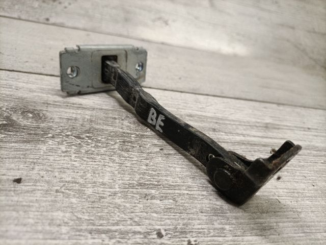 bontott MAZDA 5 Bal első Ajtóhatároló