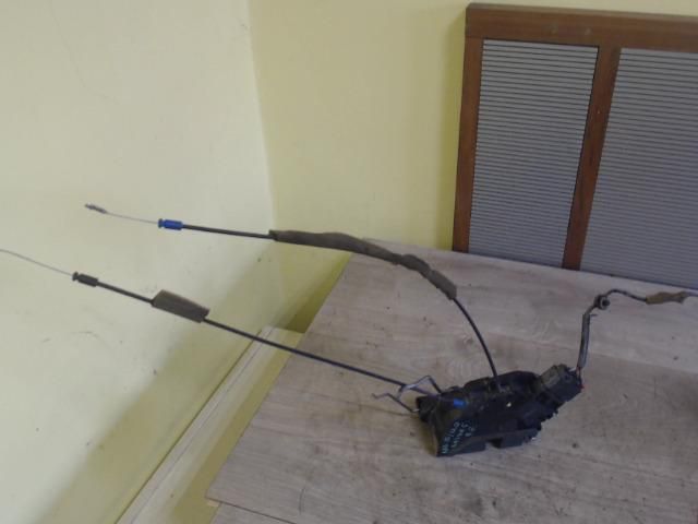 bontott MAZDA 5 Bal első Ajtózár