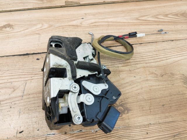 bontott MAZDA 5 Bal első Ajtózár