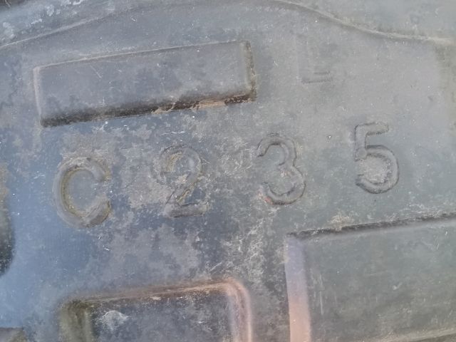 bontott MAZDA 5 Bal első Első Dobbetét (Kerékjárati, Műanyag)