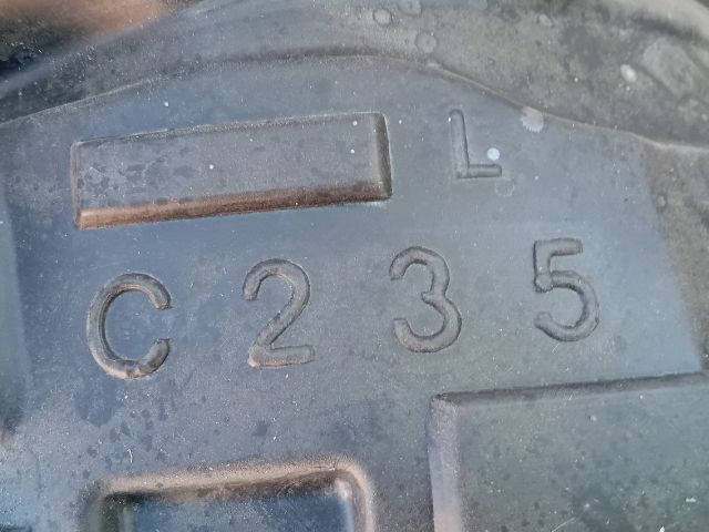 bontott MAZDA 5 Bal első Első Dobbetét (Kerékjárati, Műanyag)