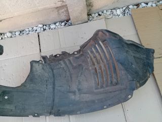 bontott MAZDA 5 Bal első Első Dobbetét (Kerékjárati, Műanyag)