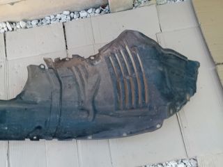 bontott MAZDA 5 Bal első Első Dobbetét (Kerékjárati, Műanyag)