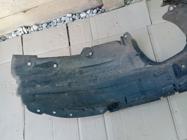 bontott MAZDA 5 Bal első Első Dobbetét (Kerékjárati, Műanyag)