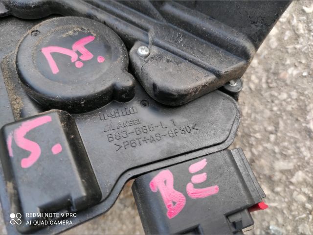 bontott MAZDA 5 Bal első Központizár Motor