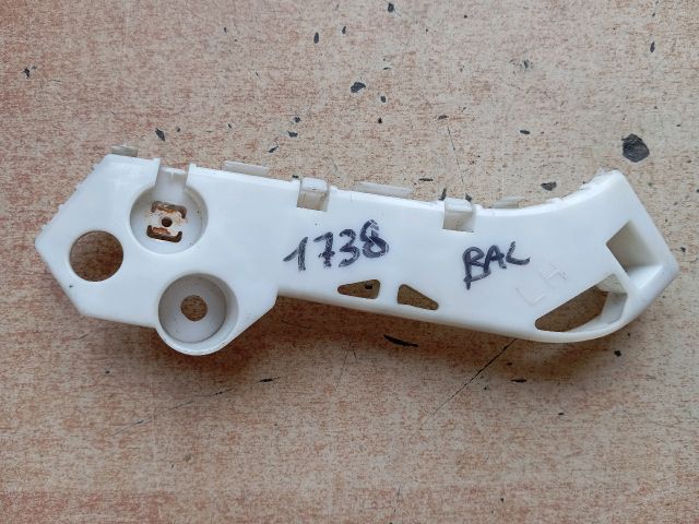 bontott MAZDA 5 Bal első Lökhárító Tartó (Műanyag)