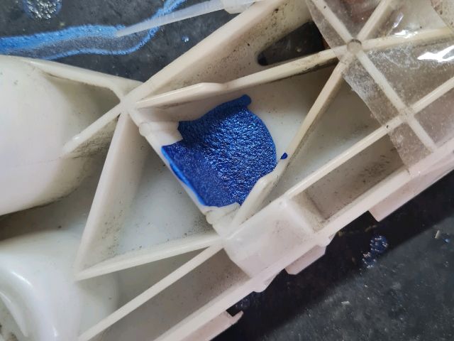 bontott MAZDA 5 Bal első Lökhárító Tartó (Műanyag)