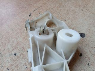 bontott MAZDA 5 Bal első Lökhárító Tartó (Műanyag)