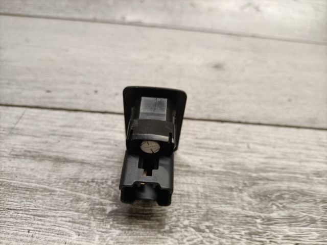 bontott MAZDA 5 Bal első Ülésfűtés Kapcsoló