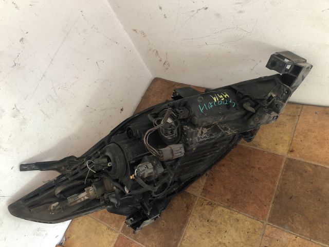 bontott MAZDA 5 Bal Fényszóró