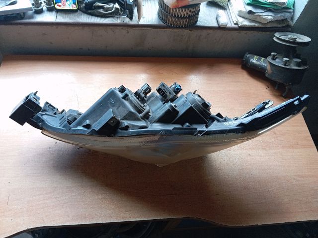 bontott MAZDA 5 Bal Fényszóró