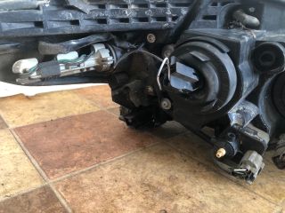 bontott MAZDA 5 Bal Fényszóró