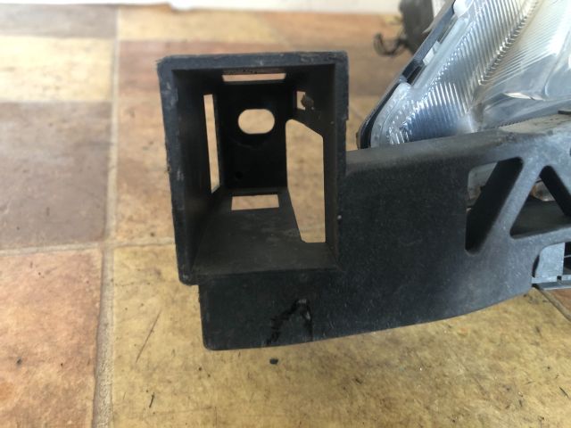 bontott MAZDA 5 Bal Fényszóró