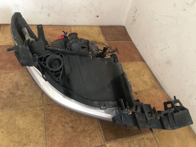 bontott MAZDA 5 Bal Fényszóró