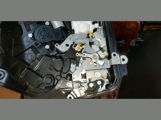 bontott MAZDA 5 Bal hátsó Ablakemelő Szerkezet (Elektromos)