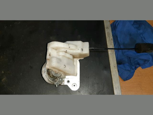 bontott MAZDA 5 Bal hátsó Ajtózár