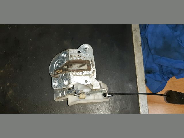 bontott MAZDA 5 Bal hátsó Ajtózár