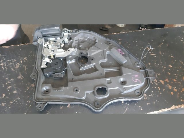 bontott MAZDA 5 Bal hátsó Ajtózár