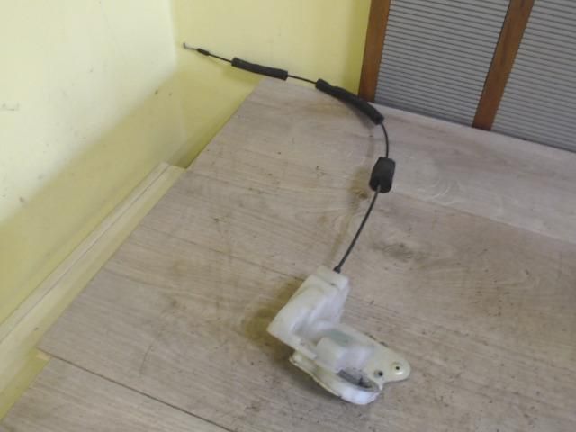 bontott MAZDA 5 Bal hátsó Ajtózár