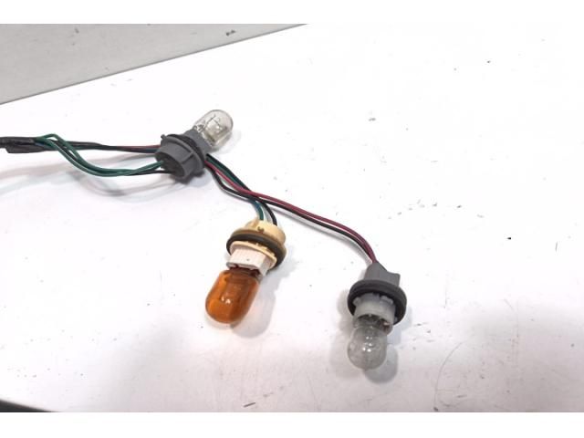 bontott MAZDA 5 Bal Hátsó Lámpa Foglalat