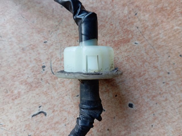 bontott MAZDA 5 Bal Hátsó Lámpa Foglalat