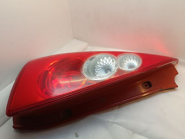 bontott MAZDA 5 Bal Hátsó Lámpa