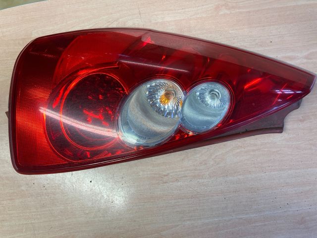 bontott MAZDA 5 Bal Hátsó Lámpa