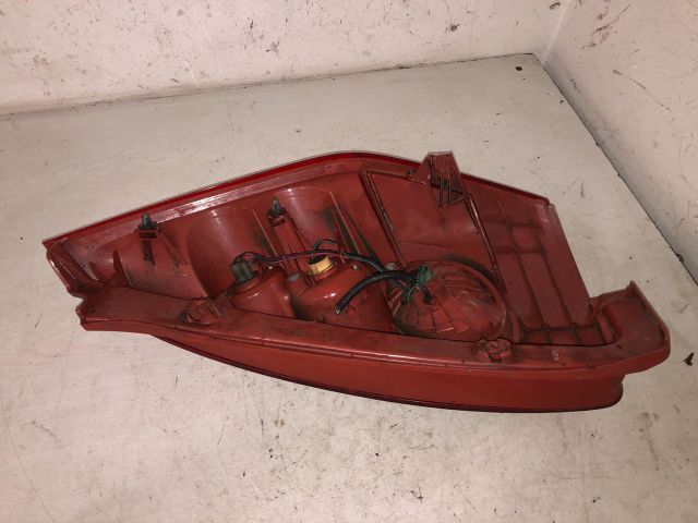 bontott MAZDA 5 Bal Hátsó Lámpa