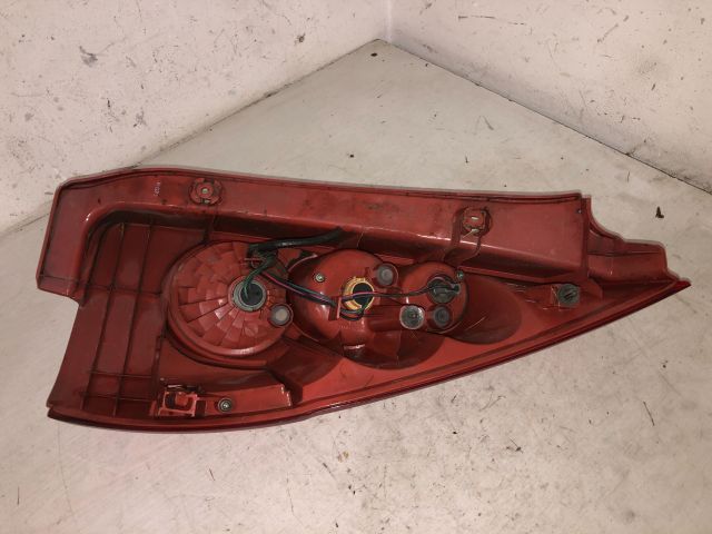 bontott MAZDA 5 Bal Hátsó Lámpa