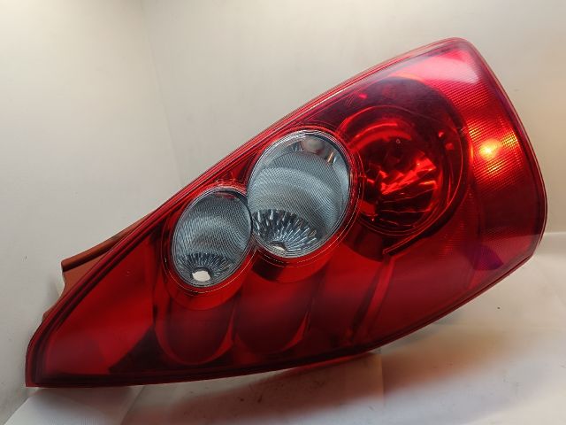 bontott MAZDA 5 Bal Hátsó Lámpa