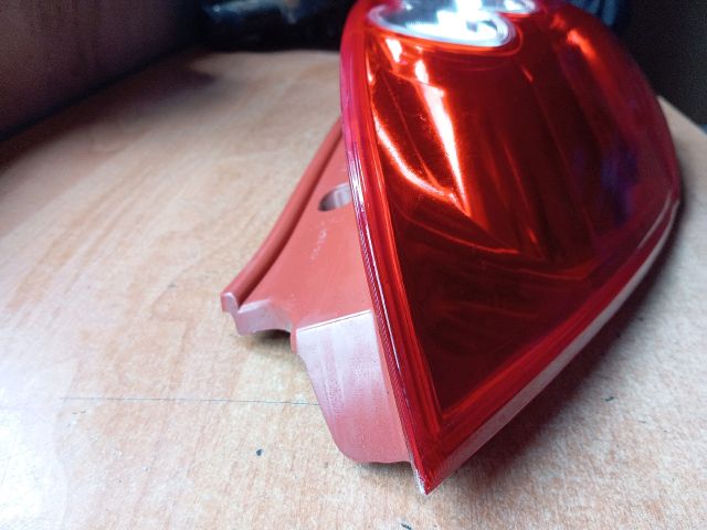 bontott MAZDA 5 Bal Hátsó Lámpa