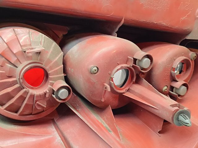 bontott MAZDA 5 Bal Hátsó Lámpa