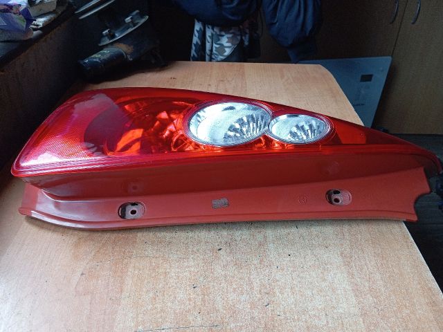 bontott MAZDA 5 Bal Hátsó Lámpa