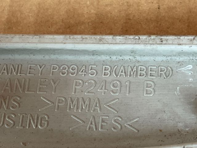 bontott MAZDA 5 Bal hátsó Prizma