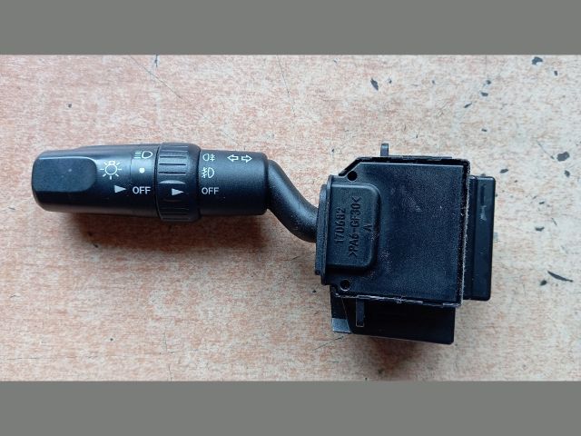 bontott MAZDA 5 Bal Kormánykapcsoló Irányjelző