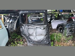 bontott MAZDA 5 Bal Tolóajtó (Üres lemez)