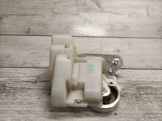 bontott MAZDA 5 Bal Tolóajtó Zárszerkezet