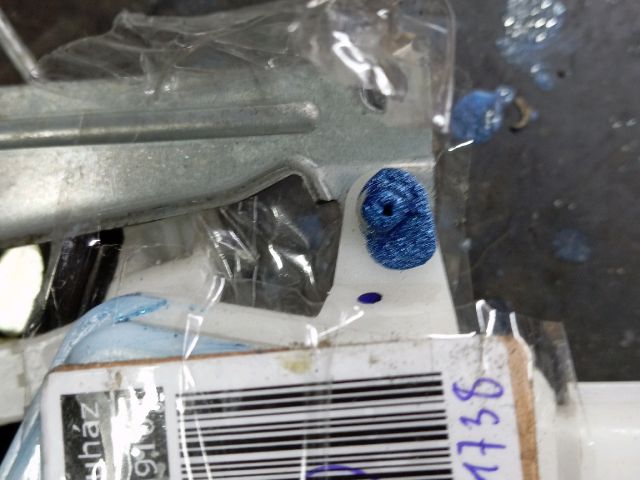 bontott MAZDA 5 Bal Tolóajtó Zárszerkezet