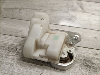 bontott MAZDA 5 Bal Tolóajtó Zárszerkezet